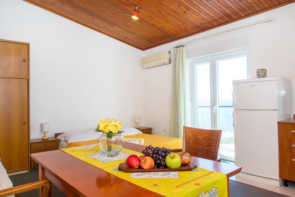 Beach Guesthouse Mediteran Ποντστράνα Δωμάτιο φωτογραφία